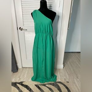 Green dress medium.